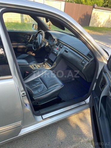 Mercedes E 320 2001, 470,000 km - 3.2 l - Balakən