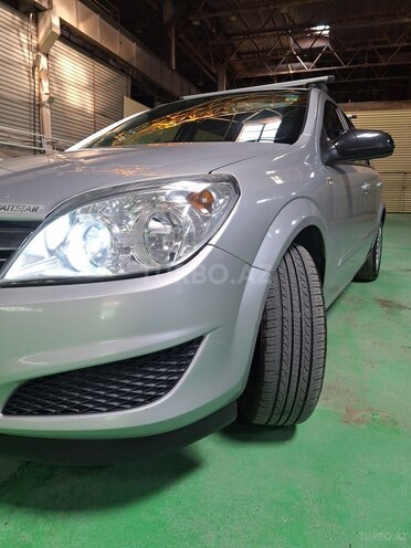 Opel Astra 2007, 299,000 km - 1.4 l - Bakı