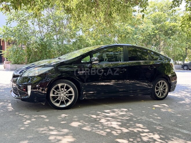 Toyota Prius 2011, 225,800 km - 1.8 l - Bakı