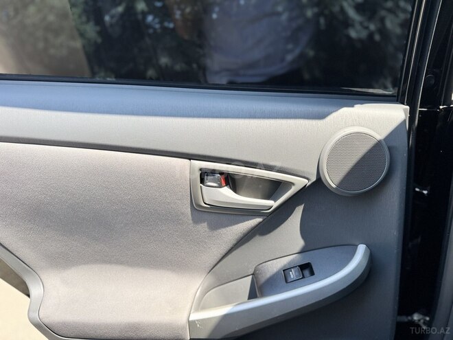 Toyota Prius 2011, 225,800 km - 1.8 l - Bakı
