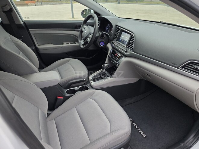 Hyundai Elantra 2017, 96,000 km - 2.0 л - Şəmkir