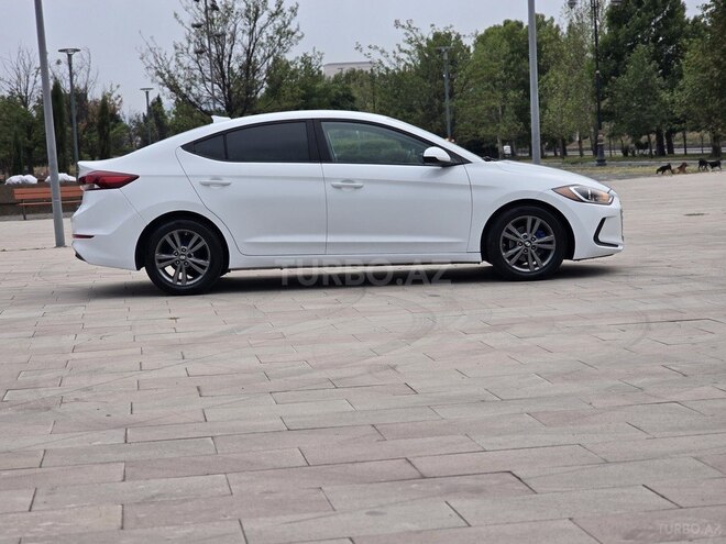 Hyundai Elantra 2017, 96,000 km - 2.0 л - Şəmkir
