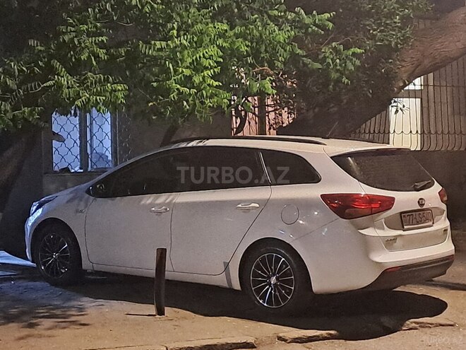 Kia Ceed 2014, 248,000 km - 1.6 l - Bakı