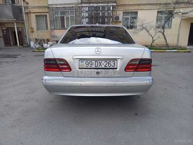 Mercedes E 270 1999, 330,000 km - 2.7 l - Xırdalan