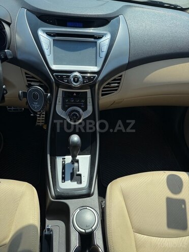 Hyundai Elantra 2012, 246,000 km - 1.6 l - Bakı