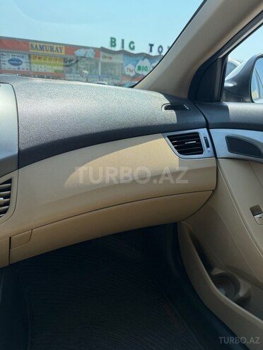 Hyundai Elantra 2012, 246,000 km - 1.6 l - Bakı