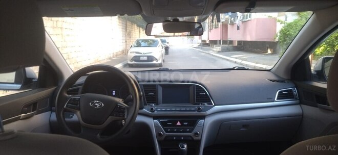 Hyundai Elantra 2018, 183,465 km - 2.0 л - Bakı