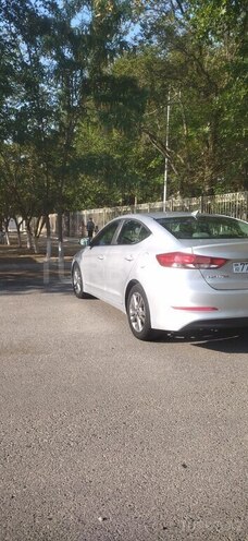 Hyundai Elantra 2018, 183,465 km - 2.0 л - Bakı