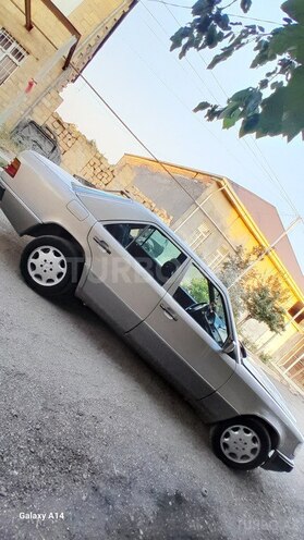 Mercedes E 200 d 1993, 355,000 km - 2.0 л - Gəncə