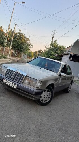 Mercedes E 200 d 1993, 355,000 km - 2.0 л - Gəncə