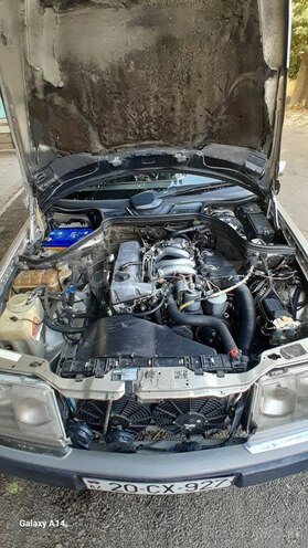 Mercedes E 200 d 1993, 355,000 km - 2.0 л - Gəncə