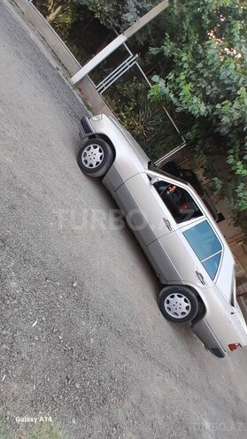 Mercedes E 200 d 1993, 355,000 km - 2.0 л - Gəncə