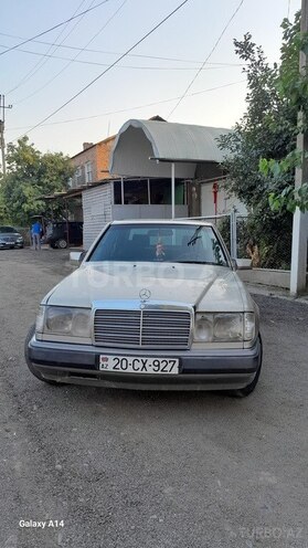 Mercedes E 200 d 1993, 355,000 km - 2.0 л - Gəncə