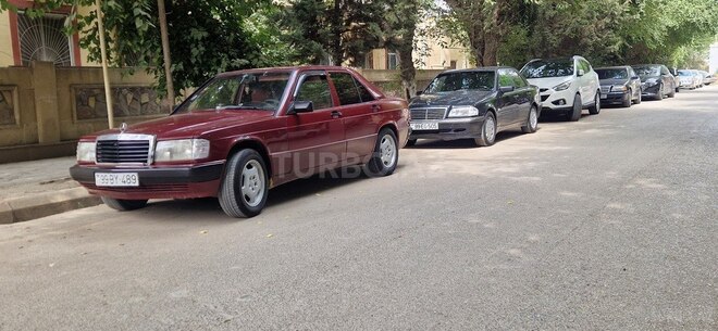 Mercedes 190 1990, 297,235 km - 1.8 l - Salyan