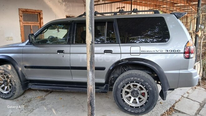 Mitsubishi  2001, 268,500 km - 3.0 l - Hacıqabul