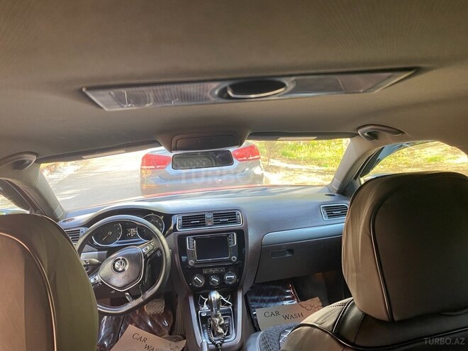 Volkswagen Jetta 2015, 228,527 km - 1.8 l - Naxçıvan
