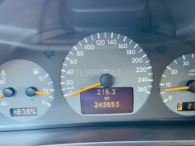 Mercedes E 320 2000, 243,600 km - 3.2 l - Bakı