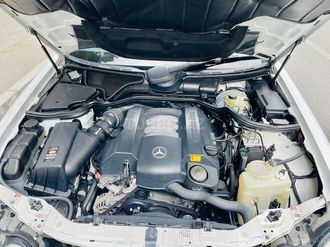 Mercedes E 320 2000, 243,600 km - 3.2 l - Bakı