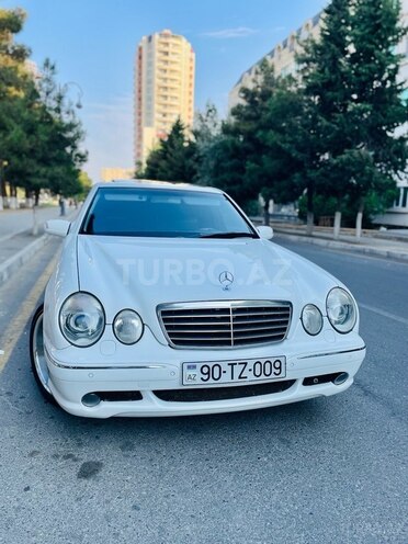 Mercedes E 320 2000, 243,600 km - 3.2 l - Bakı