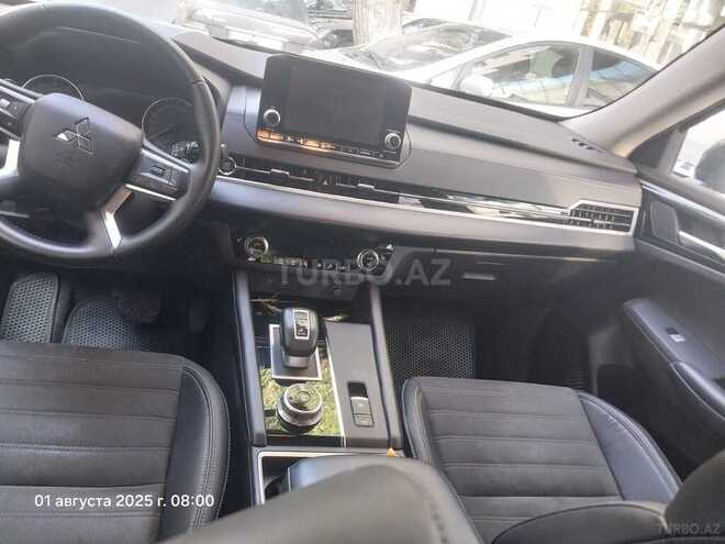 Mitsubishi Outlander 2022, 41,000 km - 2.5 л - Bakı