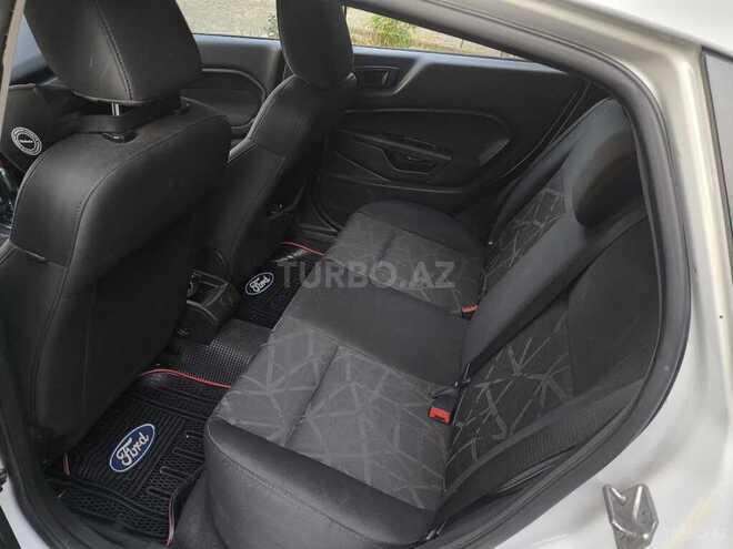 Ford Fiesta 2011, 122,000 km - 1.6 l - Bakı