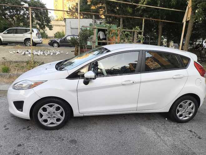 Ford Fiesta 2011, 122,000 km - 1.6 l - Bakı