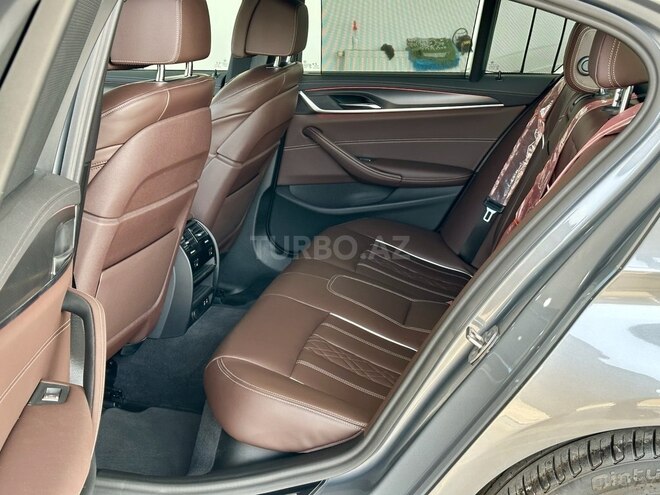 BMW 520 2022, 2,800 km - 2.0 l - Bakı