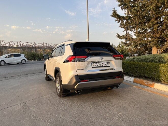 Toyota RAV4 2022, 40,000 km - 2.5 l - Bakı