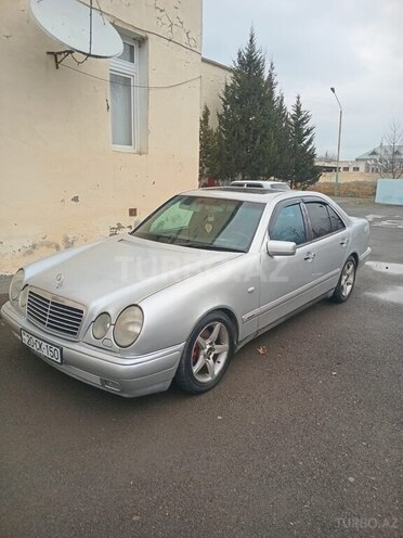 Mercedes E 230 1996, 389,504 km - 2.3 l - Mingəçevir