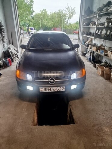 Opel Omega 1996, 393,241 km - 2.0 l - Şəki