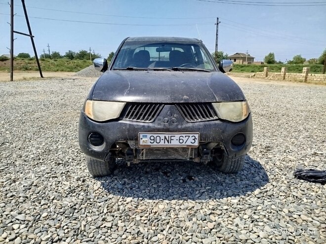 Mitsubishi L200 2007, 607,000 km - 2.5 l - Bakı