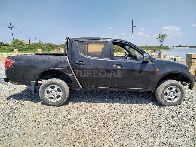 Mitsubishi L200 2007, 607,000 km - 2.5 l - Bakı