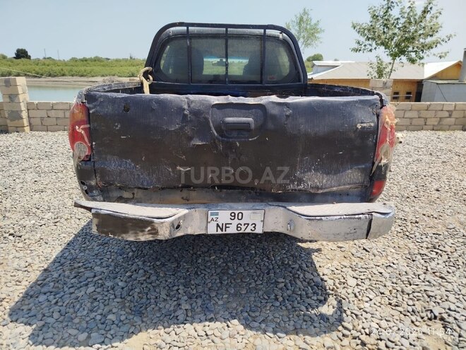 Mitsubishi L200 2007, 607,000 km - 2.5 l - Bakı