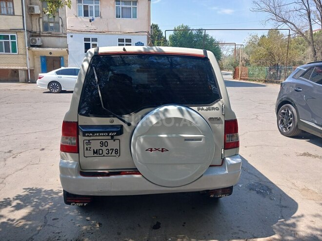Mitsubishi Pajero io 2000, 270,000 km - 2.0 л - Sumqayıt