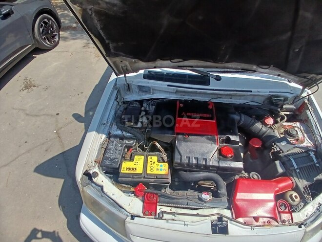 Mitsubishi Pajero io 2000, 270,000 km - 2.0 л - Sumqayıt