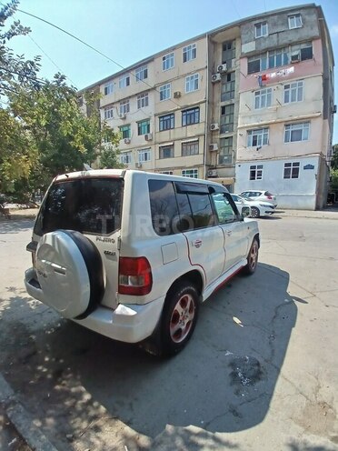 Mitsubishi Pajero io 2000, 270,000 km - 2.0 л - Sumqayıt