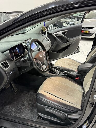 Hyundai Elantra 2015, 155,000 km - 2.0 l - Sumqayıt