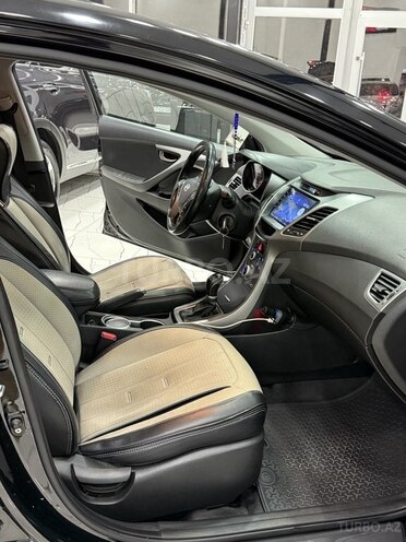 Hyundai Elantra 2015, 155,000 km - 2.0 l - Sumqayıt