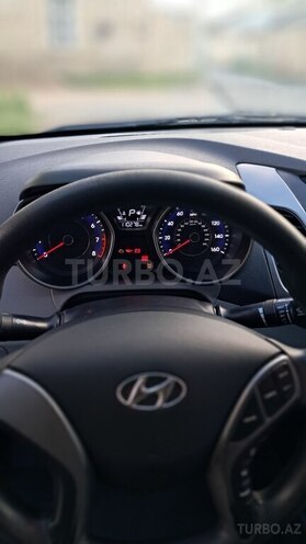 Hyundai Elantra 2014, 178,848 km - 1.8 л - Şirvan