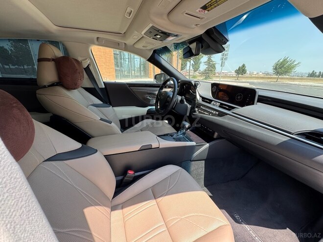 Lexus ES 300 2019, 61,178 km - 2.5 л - Bakı