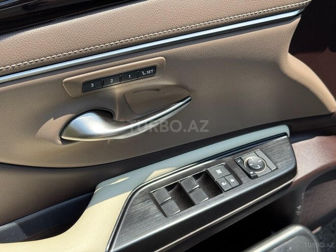 Lexus ES 300 2019, 61,178 km - 2.5 л - Bakı