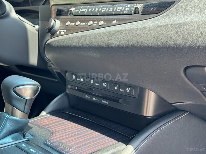 Lexus ES 300 2019, 61,178 km - 2.5 л - Bakı