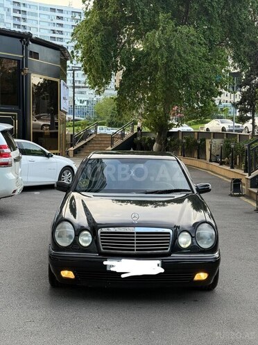 Mercedes E 240 1998, 160,000 km - 2.4 l - Bakı
