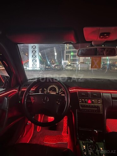 Mercedes E 240 1998, 160,000 km - 2.4 l - Bakı