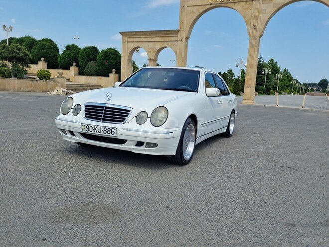 Mercedes E 320 2001, 329,000 km - 3.2 l - Bərdə