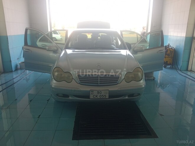 Mercedes C 240 2002, 185,000 km - 2.6 l - Mingəçevir