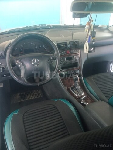 Mercedes C 240 2002, 185,000 km - 2.6 l - Mingəçevir