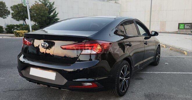 Hyundai Elantra 2019, 103,000 km - 2.0 l - Bakı