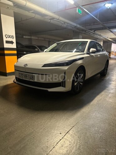 Changan Qiyuan A05 2025, 0 km - 1.5 л - Bakı