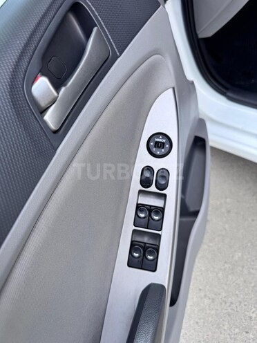 Hyundai Accent 2015, 321,869 km - 1.6 l - Lənkəran